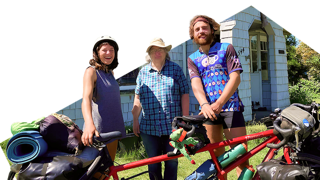 Warmshowers - Photo of host & cyclists